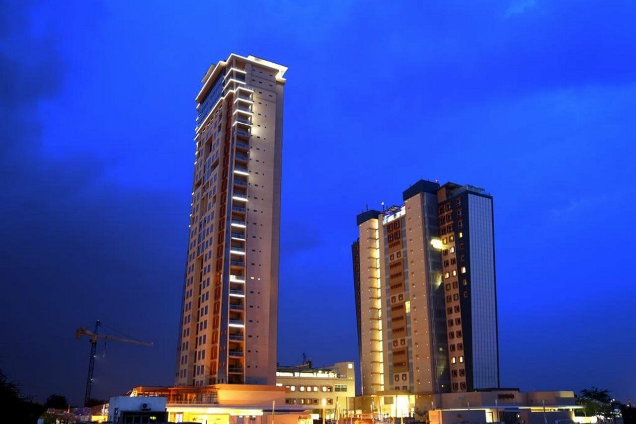 Room50Two Gaborone Exteriör bild