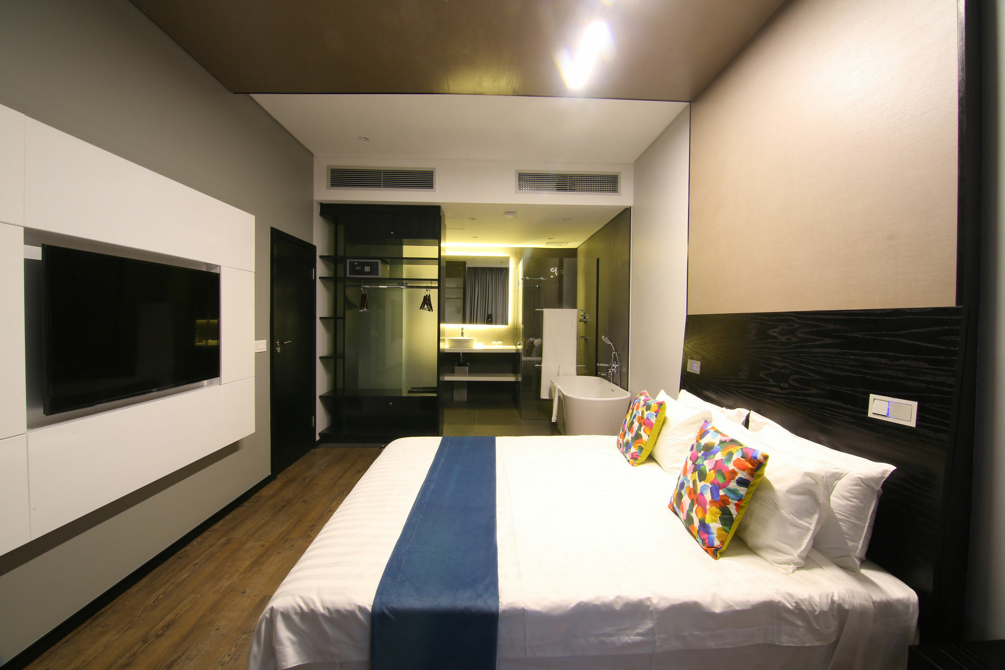 Room50Two Gaborone Exteriör bild
