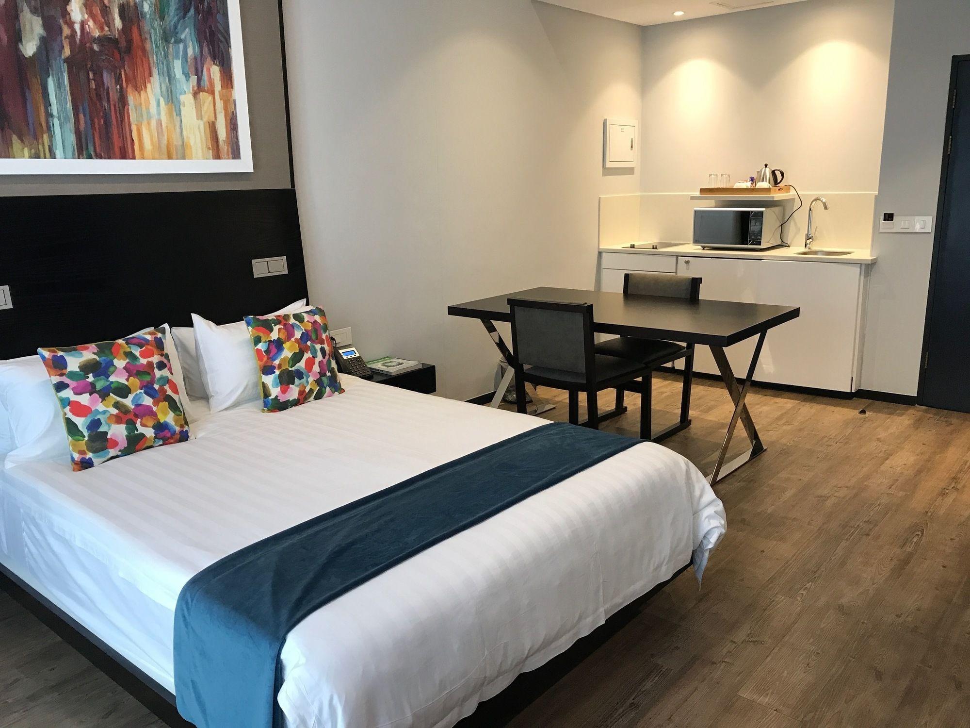 Room50Two Gaborone Exteriör bild
