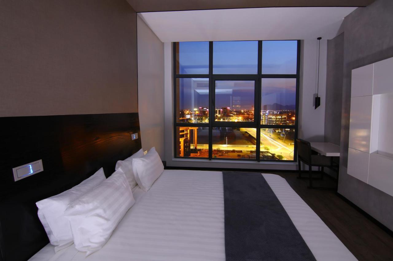 Room50Two Gaborone Exteriör bild
